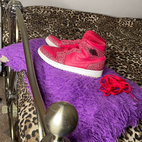 Jordan - Picture 1 of 8